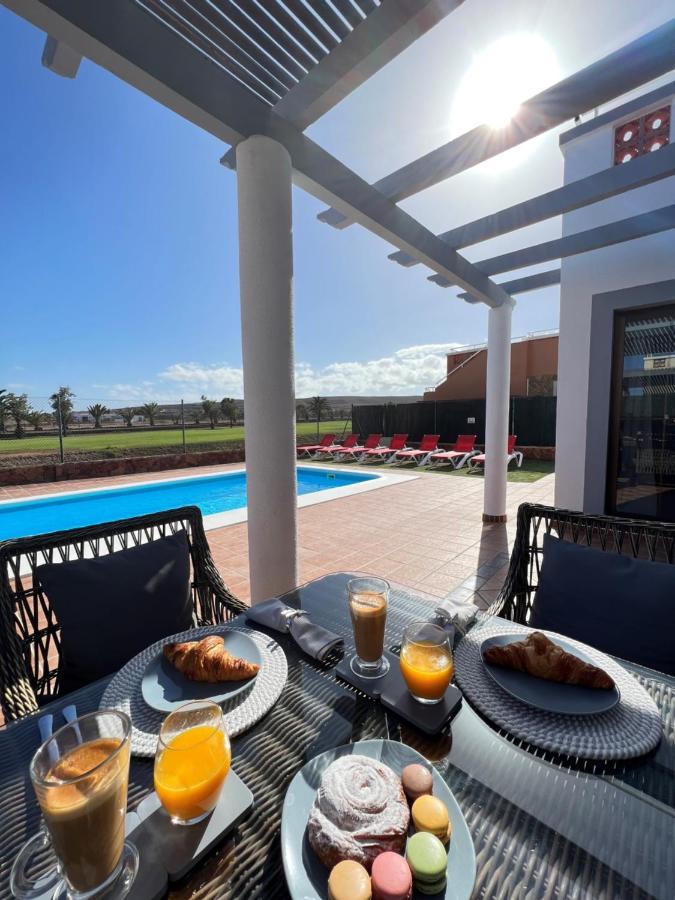 Villa Eva - New To The Market, Fully Refurbished Licensed Villa - Private Pool Калета де Фусте Екстериор снимка