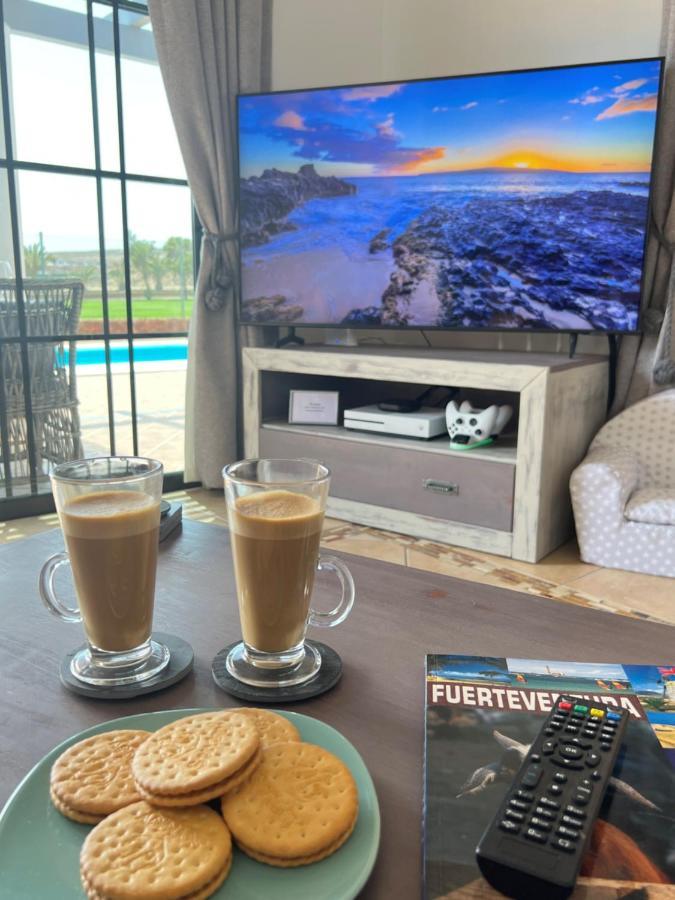 Villa Eva - New To The Market, Fully Refurbished Licensed Villa - Private Pool Калета де Фусте Екстериор снимка