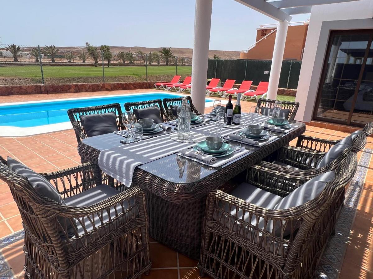 Villa Eva - New To The Market, Fully Refurbished Licensed Villa - Private Pool Калета де Фусте Екстериор снимка